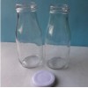 供應(yīng)300毫升高白料玻璃牛奶瓶